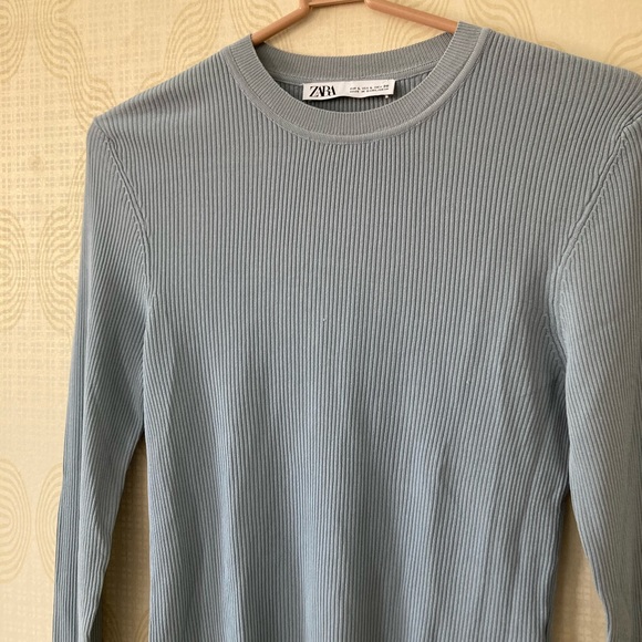 Zara Tops - ZARA Extra Fine Knit Top